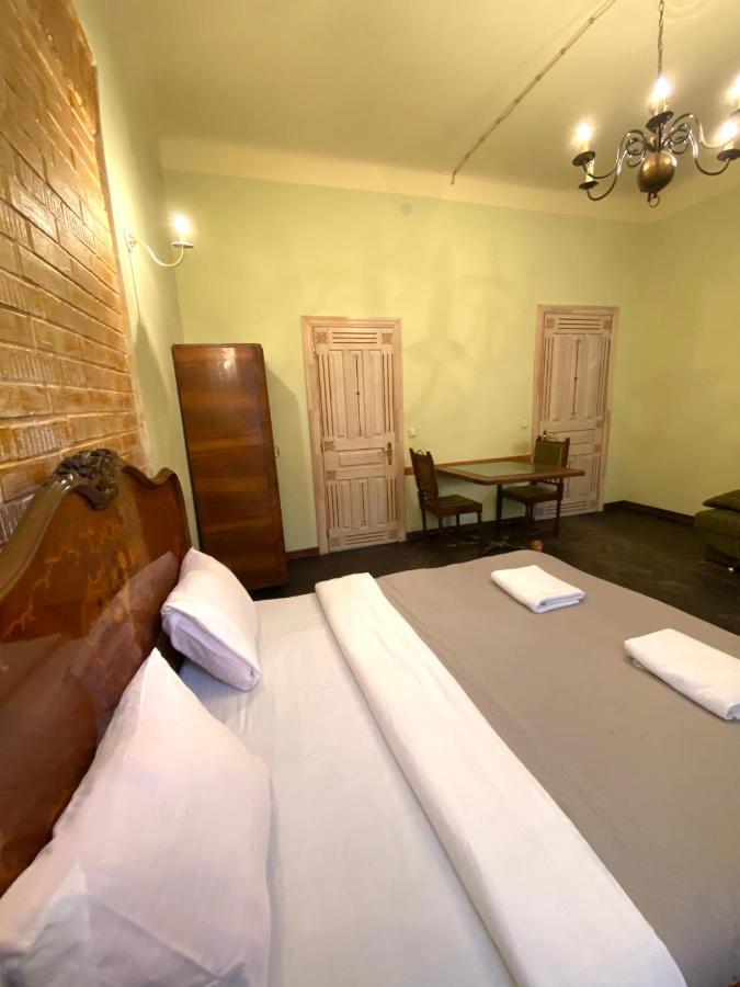 Квартира В Центрі На Вулиці Валова 21 Lviv Kültér fotó